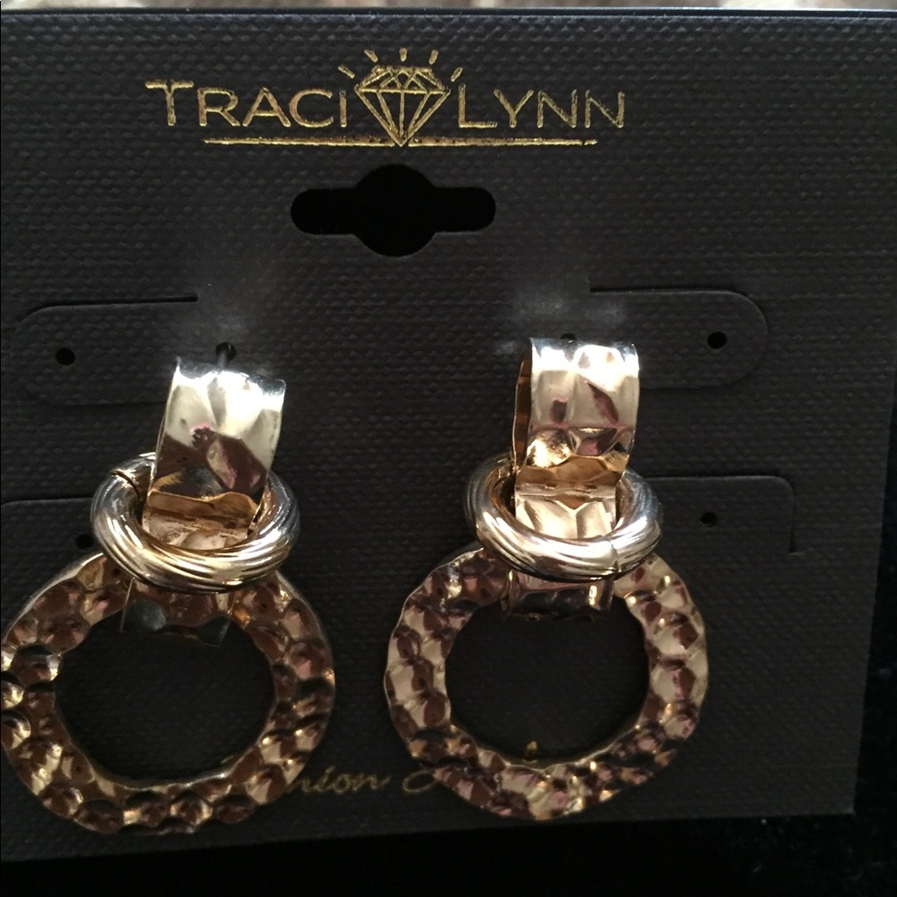Jewelry - Picture 4 of 6